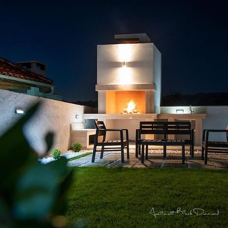 Apartment Black Diamond Razanac Bagian luar foto