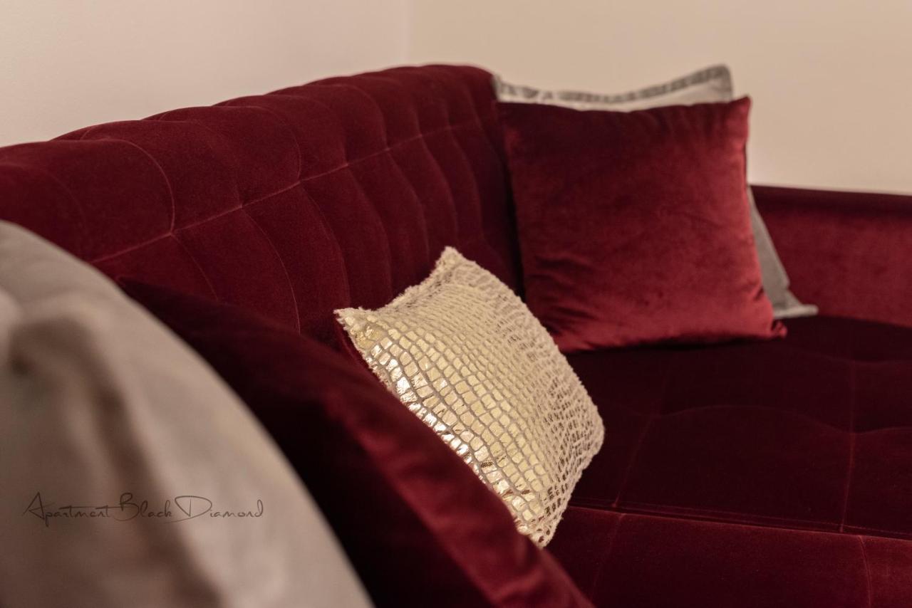 Apartment Black Diamond Razanac Bagian luar foto
